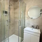 Apartment The Sandstone - 5 Min From Southmead Hospital *