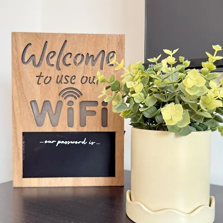 The Sandstone - 5 Min From Southmead Hospital شقة بريستول