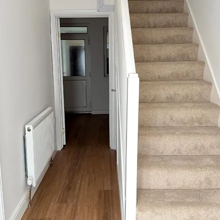 The Sandstone - 5 Min From Southmead Hospital Apartment *