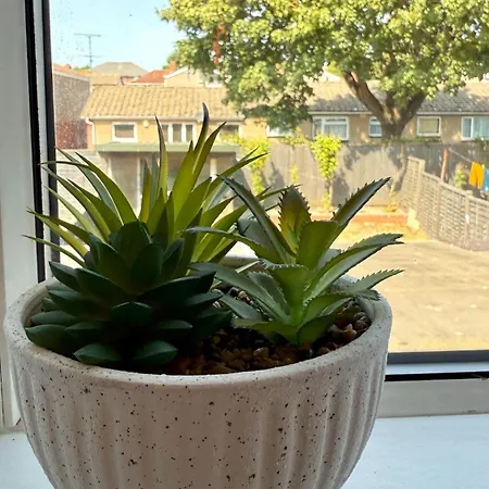 The Sandstone - 5 Min From Southmead Hospital Apartment *