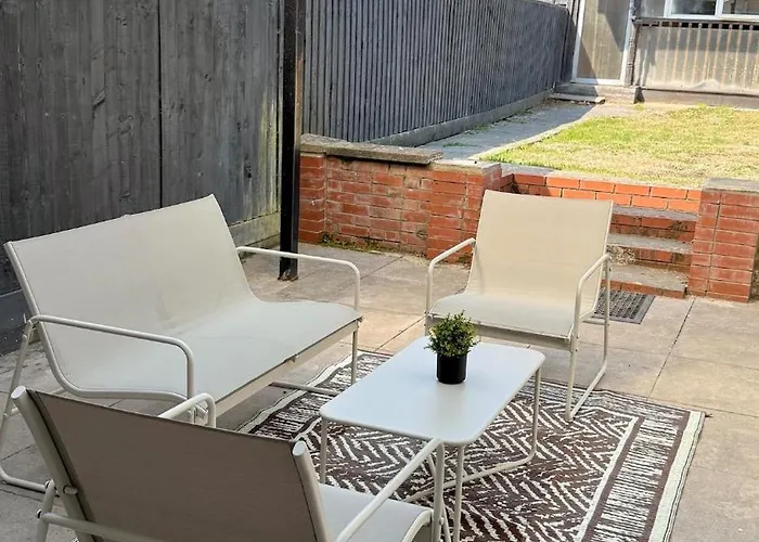 The Sandstone - 5 Min From Southmead Hospital Bristol